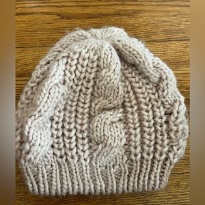 Women’s knit slouch winter hat